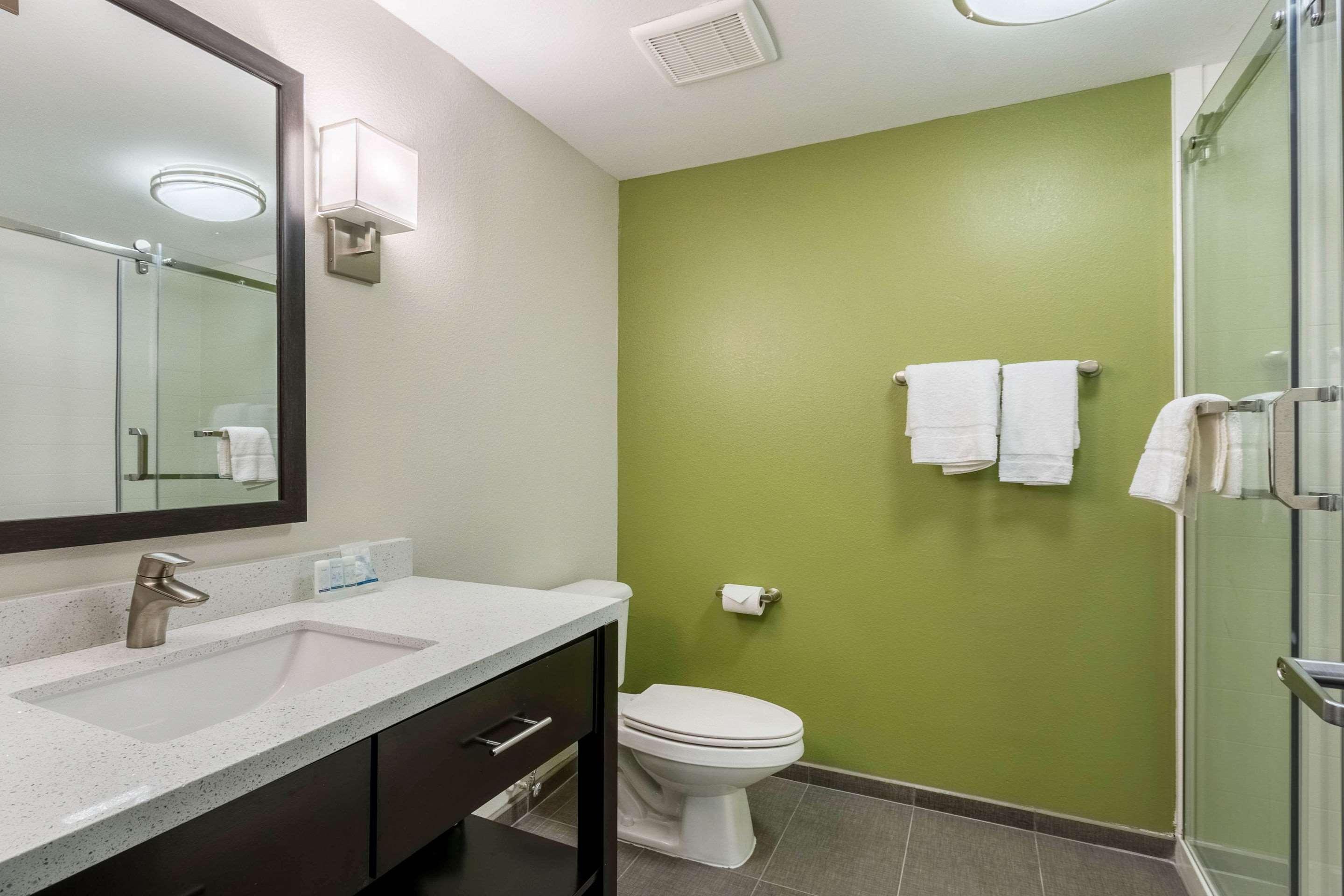 Sleep Inn & Suites Колидж Стейшън Екстериор снимка